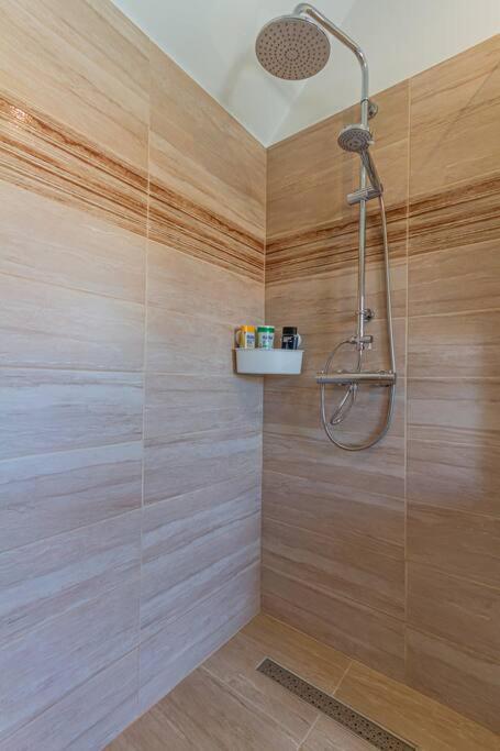Roomy Apartment 80Sqm At City Center Free Parking Space, Ac & Balcony Budapest Esterno foto