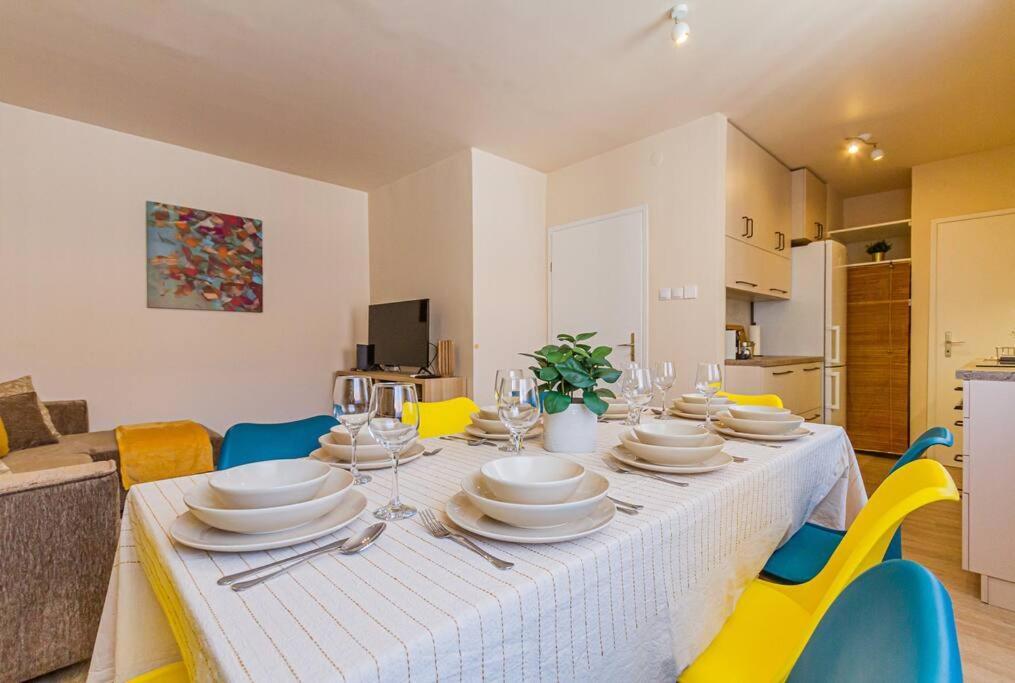 Roomy Apartment 80Sqm At City Center Free Parking Space, Ac & Balcony Budapest Esterno foto