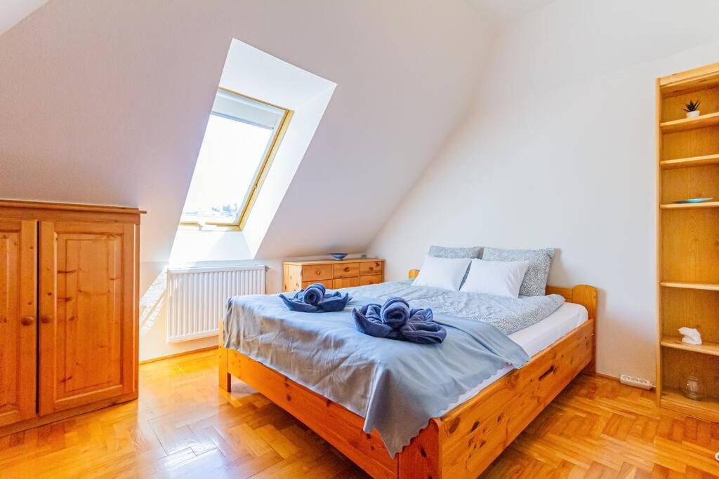 Roomy Apartment 80Sqm At City Center Free Parking Space, Ac & Balcony Budapest Esterno foto
